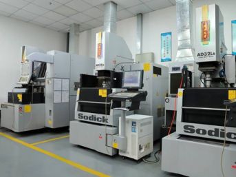 Bengkel pembuatan cetakan